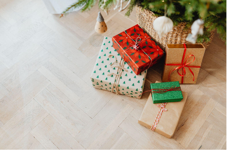 DIY Tree Skirt Ideas for the Holidays